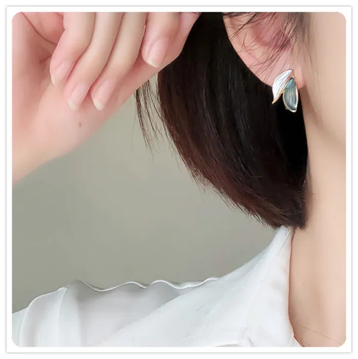 Elegant Exquisite Retro Two Tone  Gold Wind Leaf Sterling Stud Drop Earrings