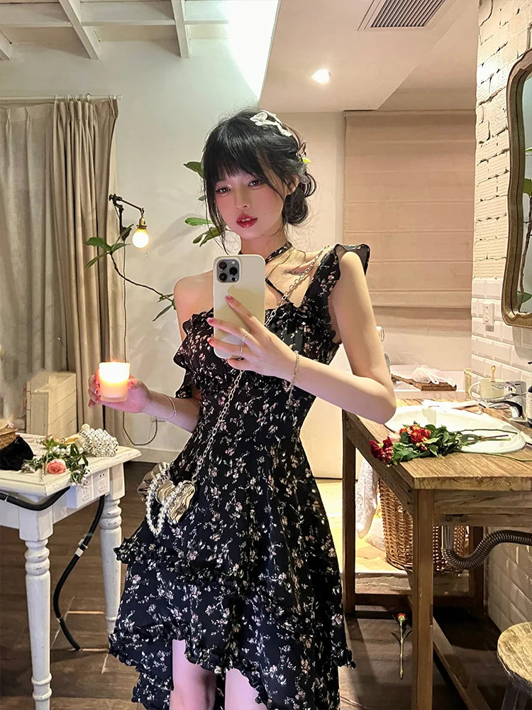Floral Slimming Irregular Hemline Spaghetti Strap Dress with Square Neckline Waist-cinching