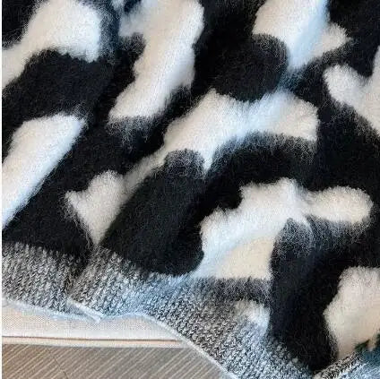 Loose Style Stripe Contrast Round Neck Pullover Thick Knitted Top Sweater