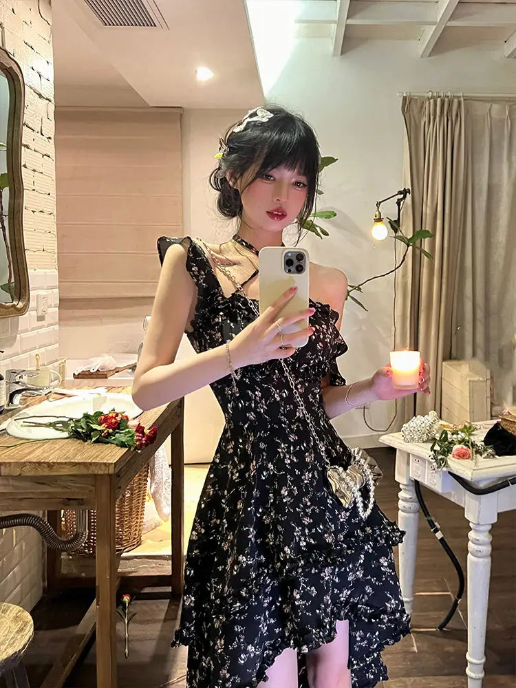 Floral Slimming Irregular Hemline Spaghetti Strap Dress with Square Neckline Waist-cinching