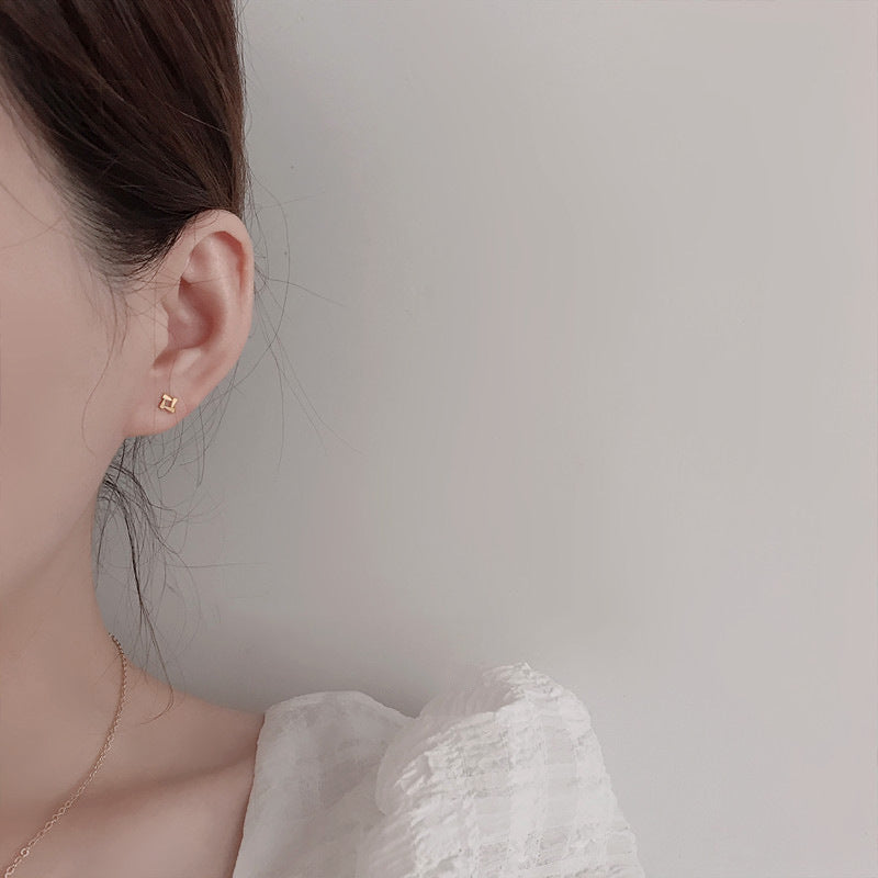 Elegant Retro Premium 925 Sterling Quadrilateral Rotating Stud Earrings