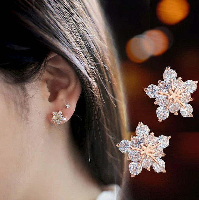 Elegant Dazzling Premium 925 Sterling Silver Snow Flake Floral Stud Earrings